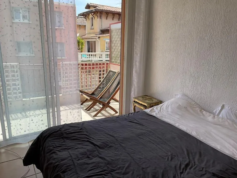 Apartment Studio A Sanary-Sur-Mer Avec Balcon A 200M Du Port